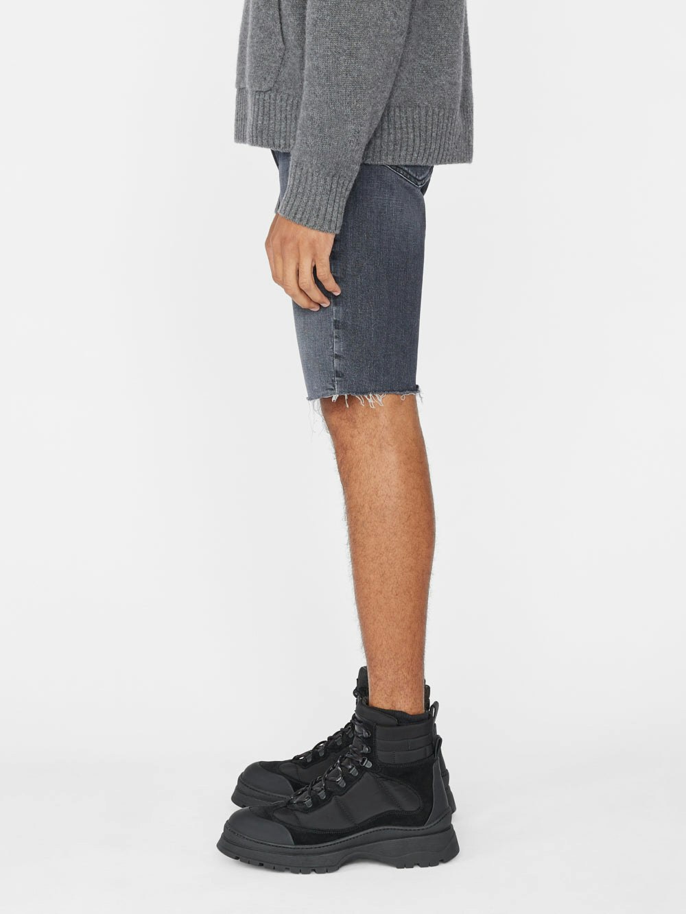 jeans side view alt:fit1